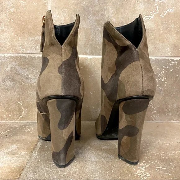 Suede Camouflage Print Boots - Picture 7 of 7
